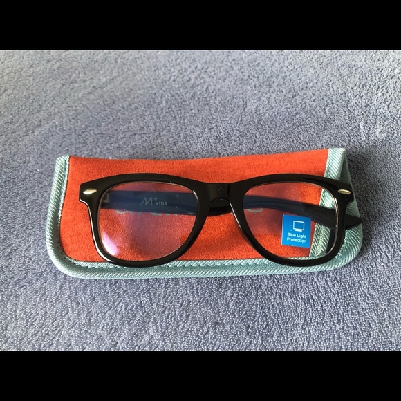 Blue Light Glasses for School (NWT) - Picture 4 of 5